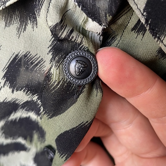 Rare Silk Sheer Versace Leopard print Zeus head button up shirt - Picture 13 of 16